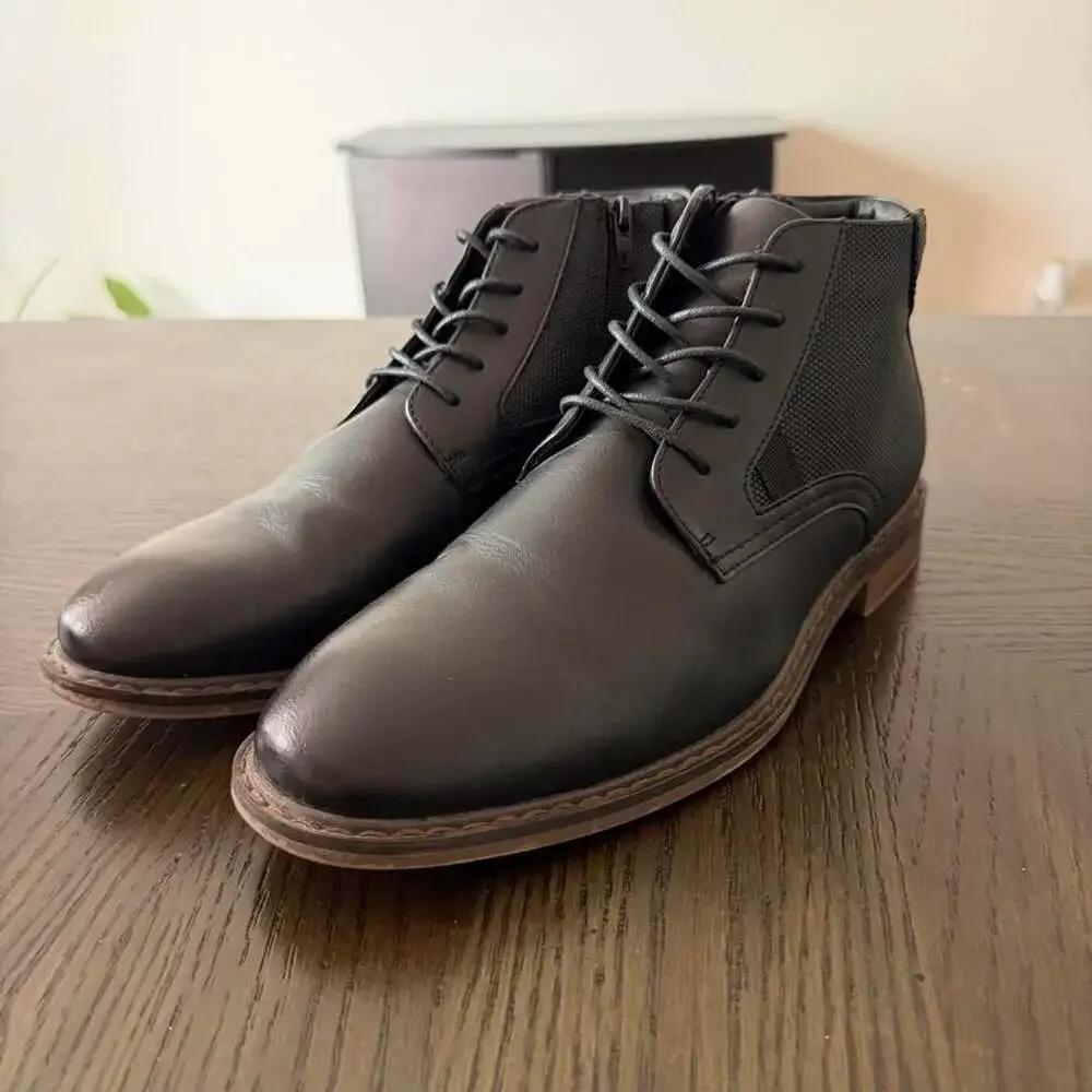 Curt & Larson Men's Black Lace-Up Chukka Boots Size 9.5W